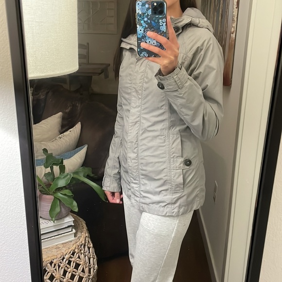 North Face women’s rain jacket. XS. Gray - Picture 2 of 5